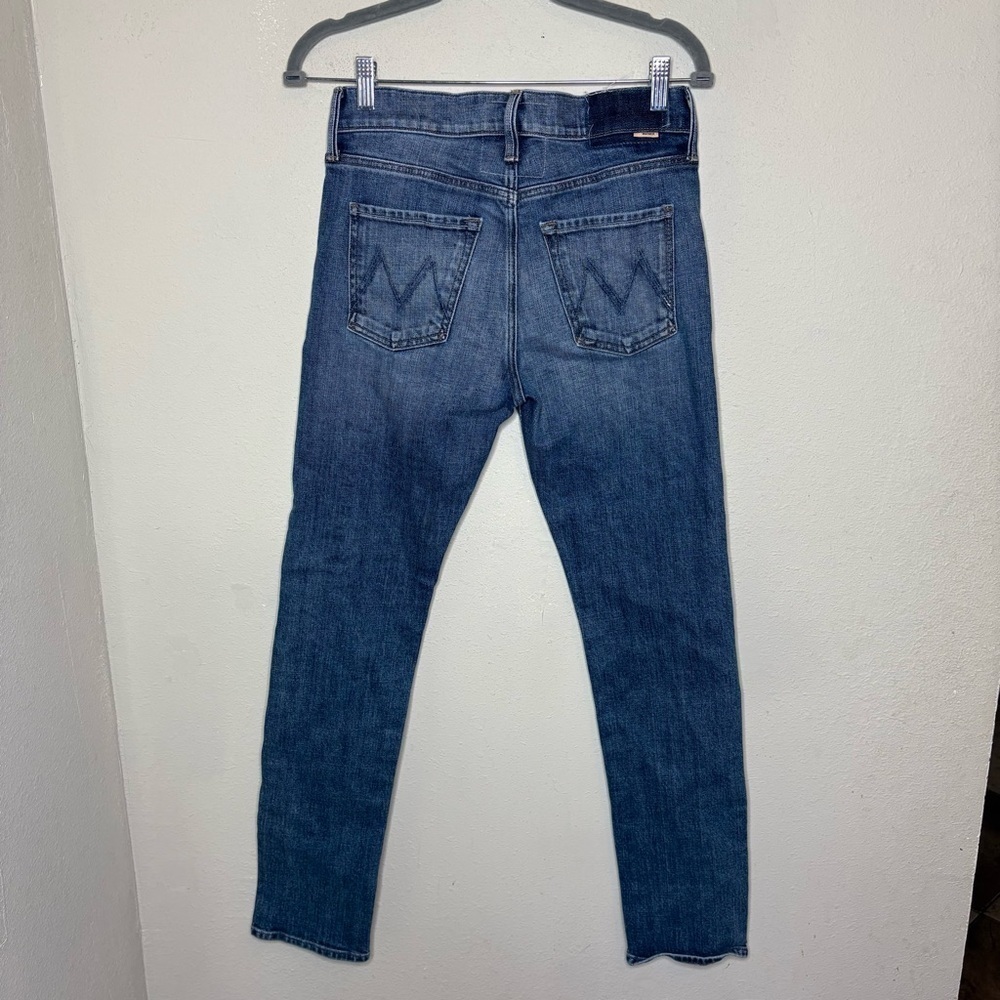 MOTHER The Proper Blue Straight Jeans with Classic Denim Wash (Truce) - Picture 4 of 8